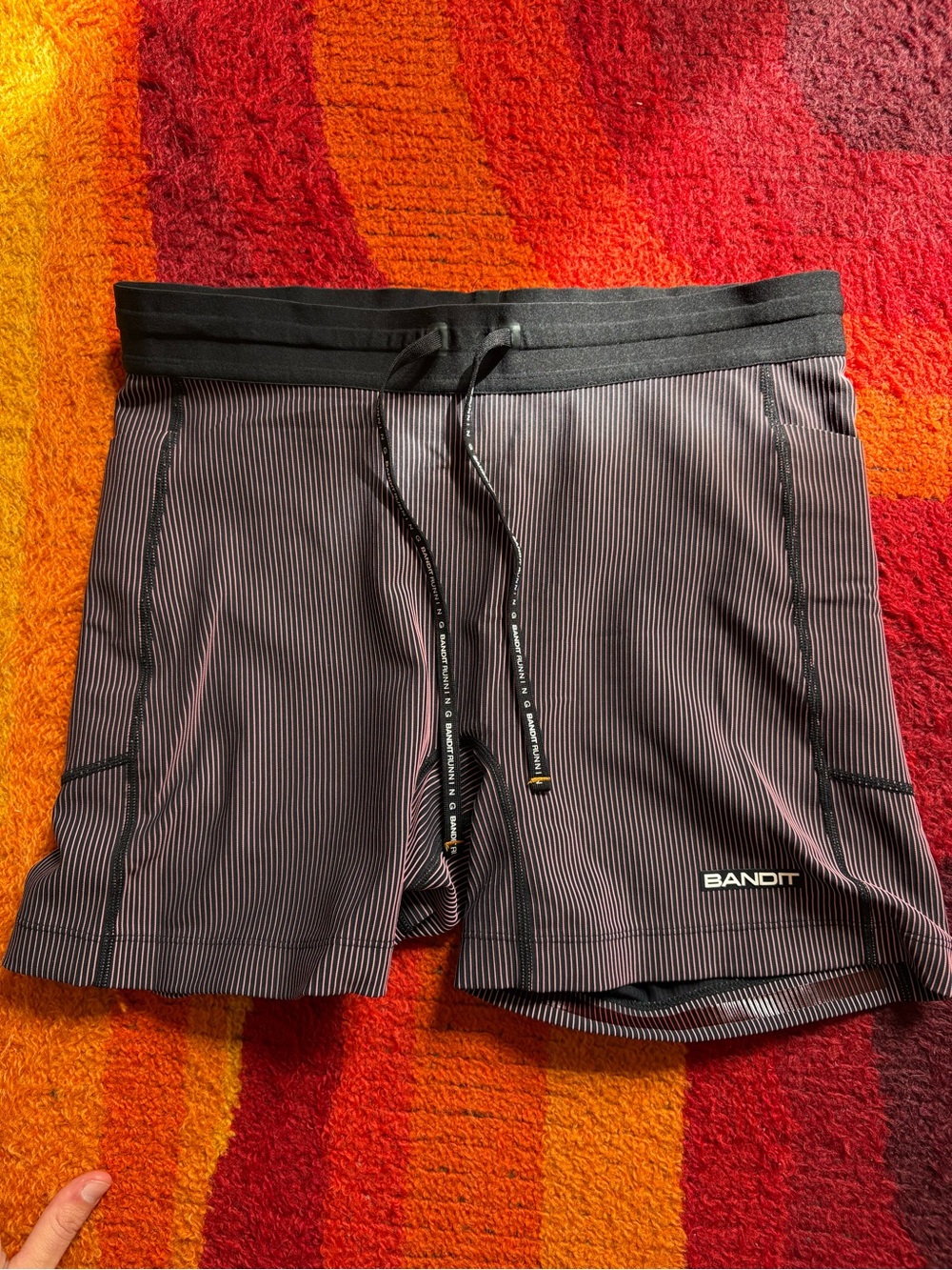 Women’s medium Black pink Pinstripe bandit bike shorts cadence 5”